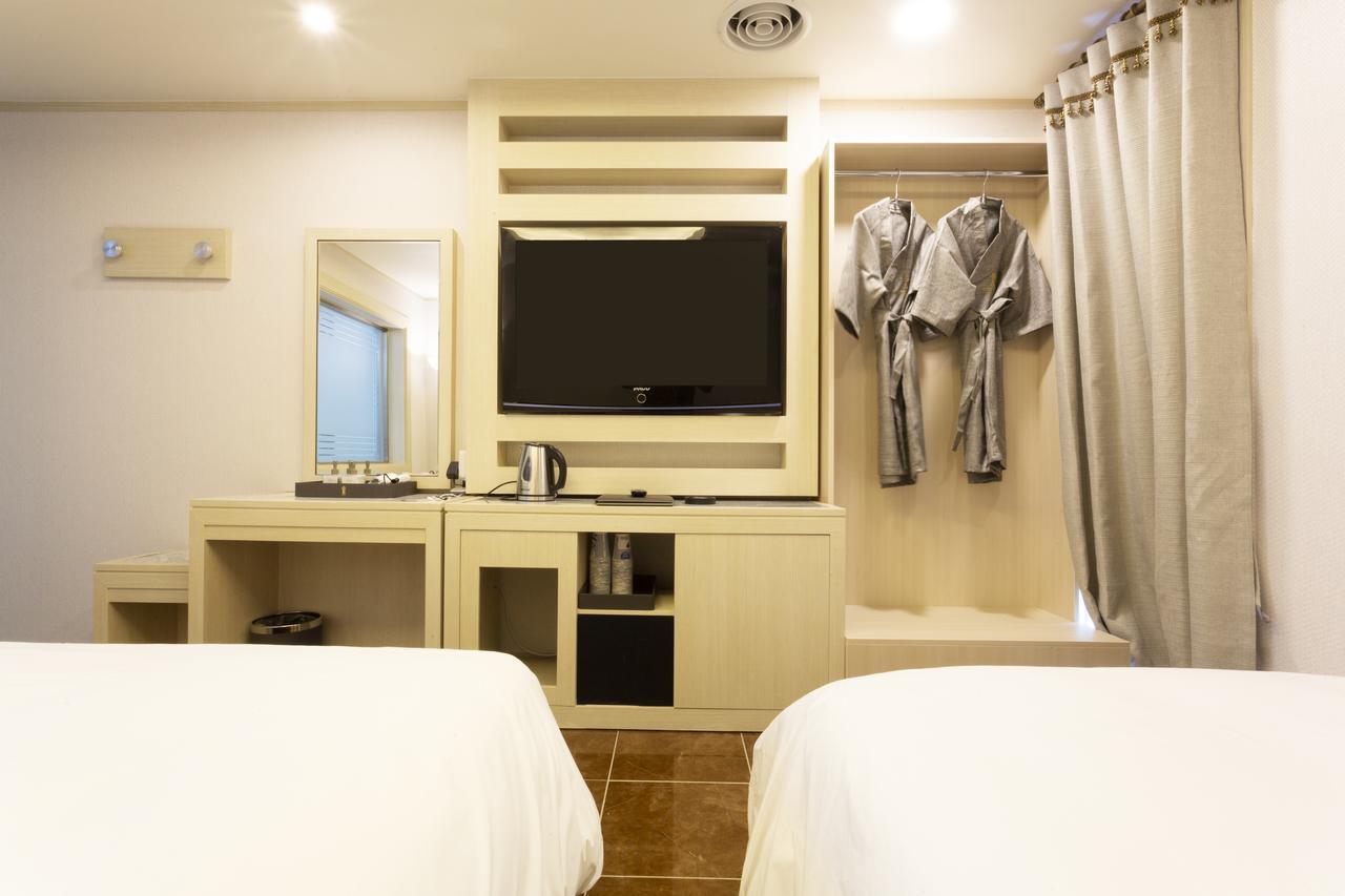 Hotel Tirol Seoul Exterior photo